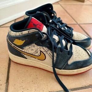 Nike Air Jordan Mid 1 SE